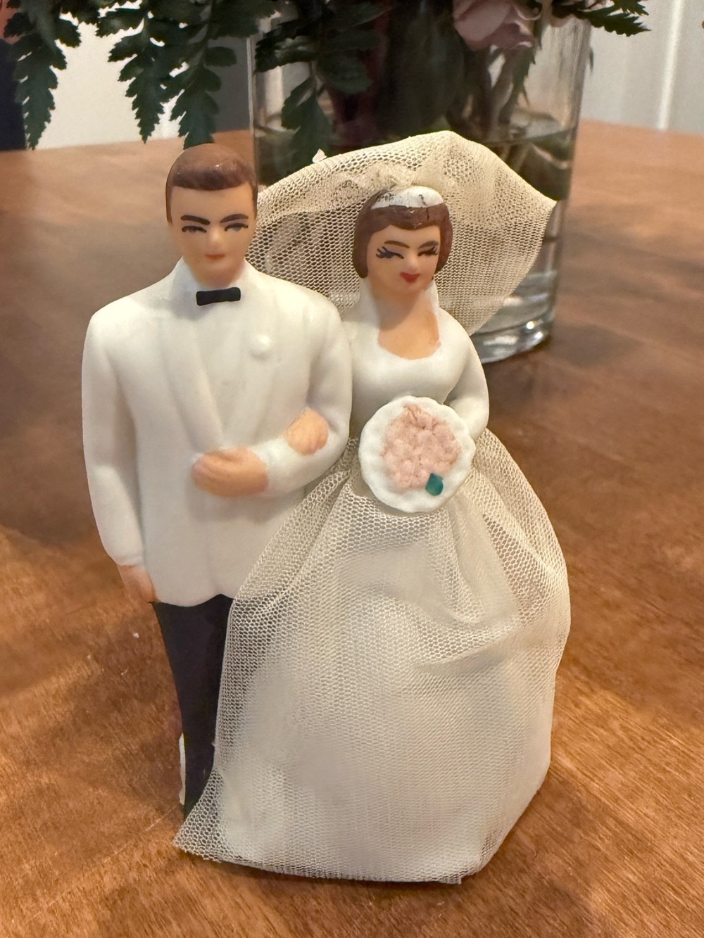 Vintage cake topper